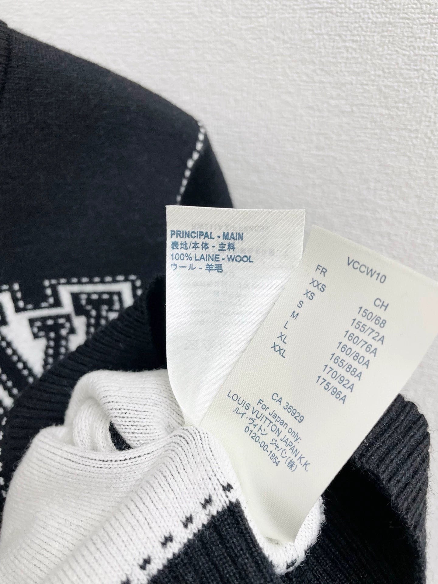 25fw Logo contrasting jacquard sweater