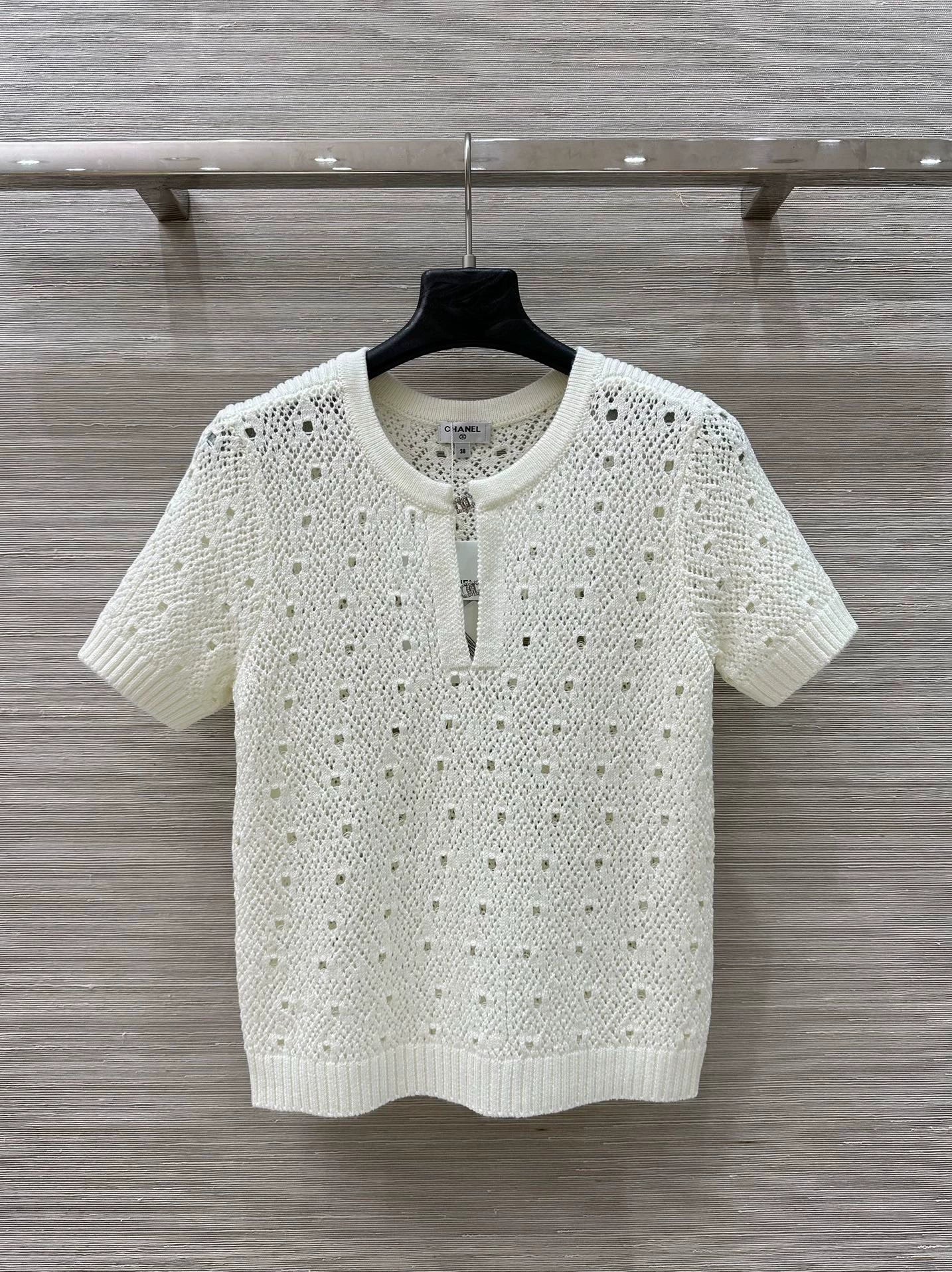 25fw hollow crocheted short-sleeved top