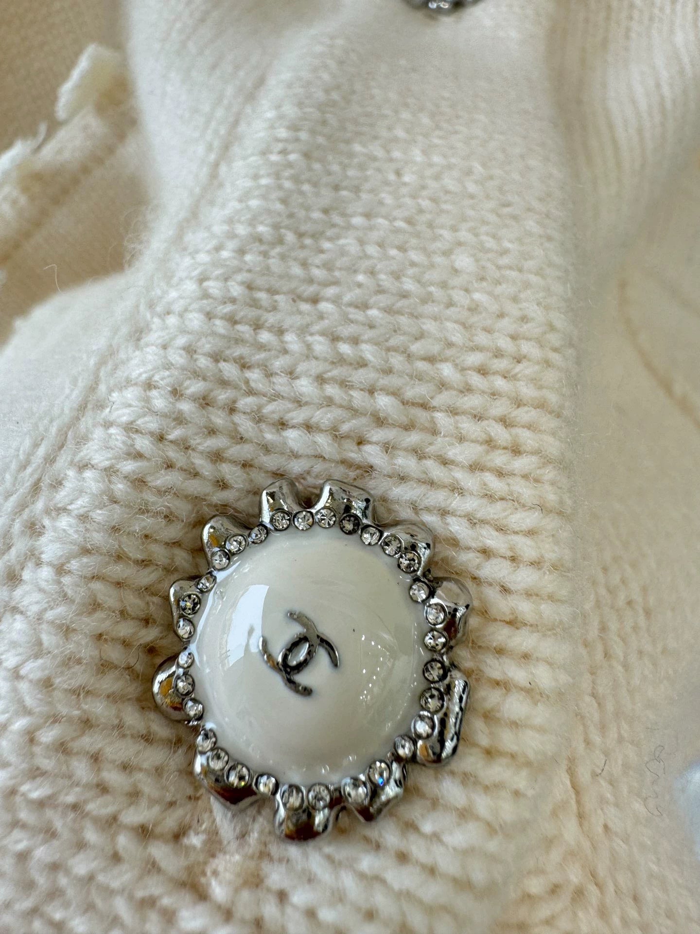 Pearl lace knitted cardigan