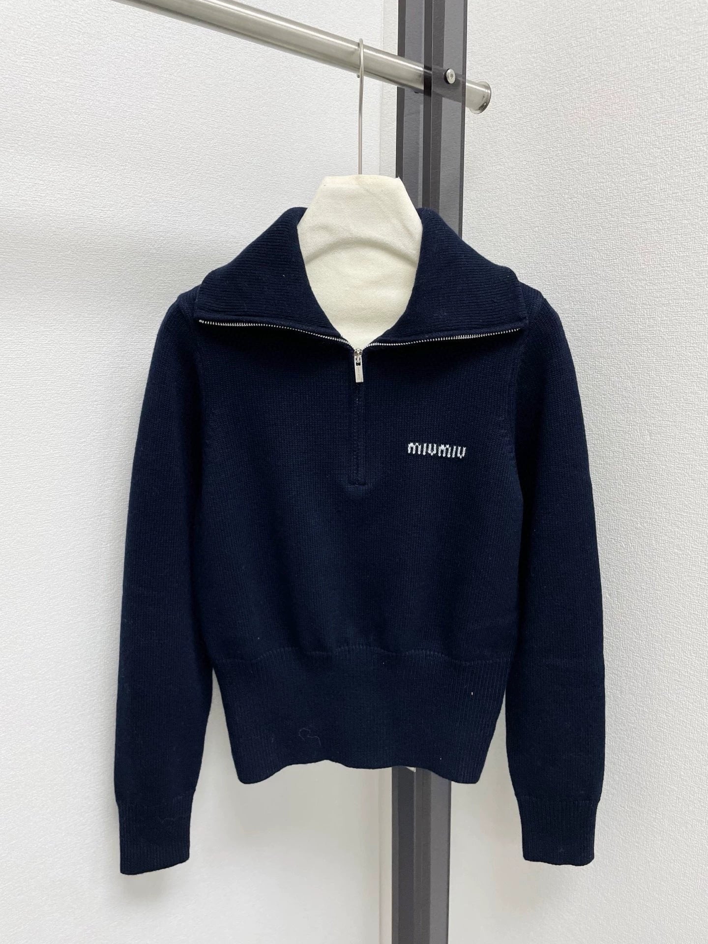 25fw Half zip lapel knit sweater