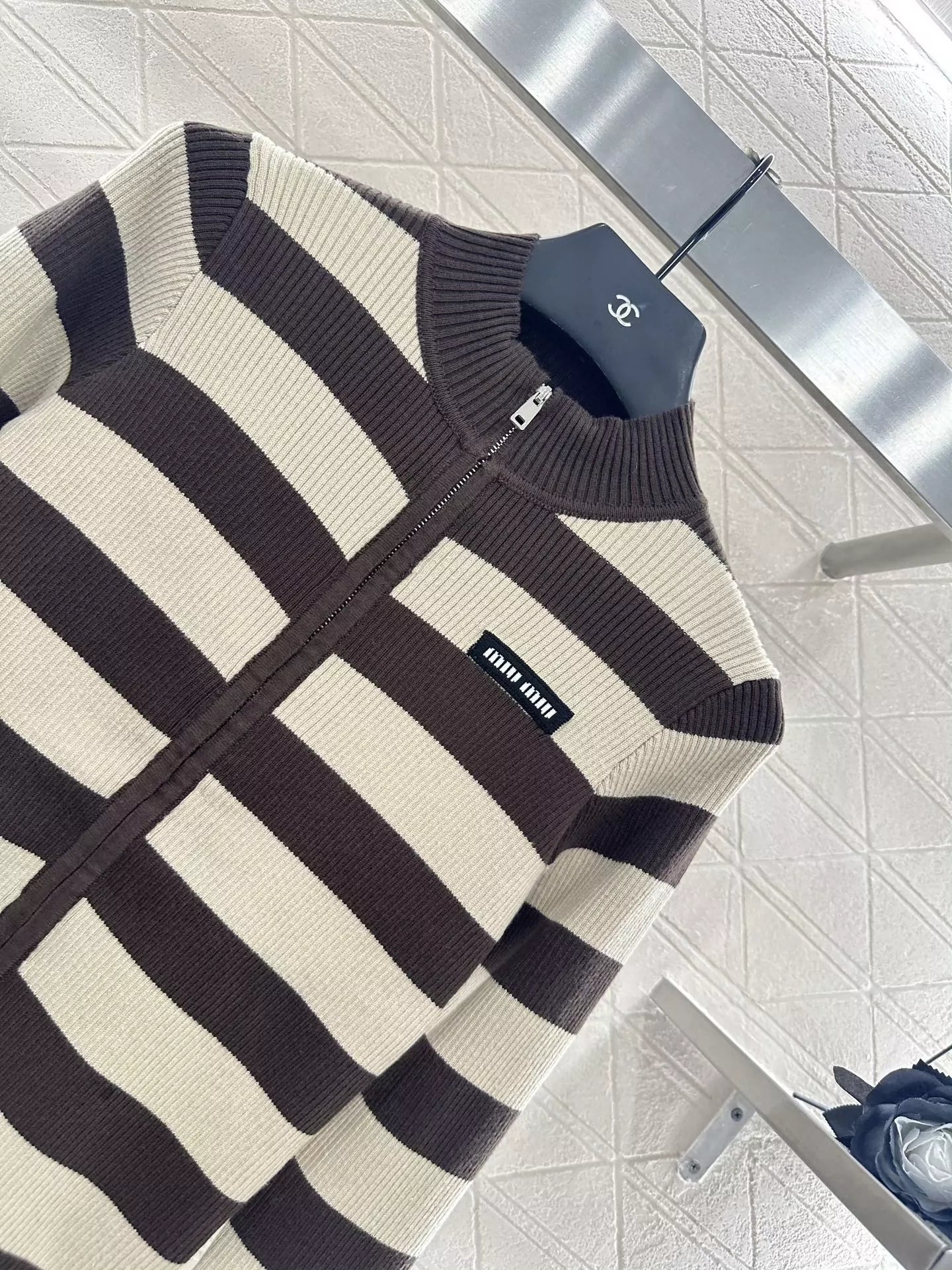 25fw Striped knitted cardigan