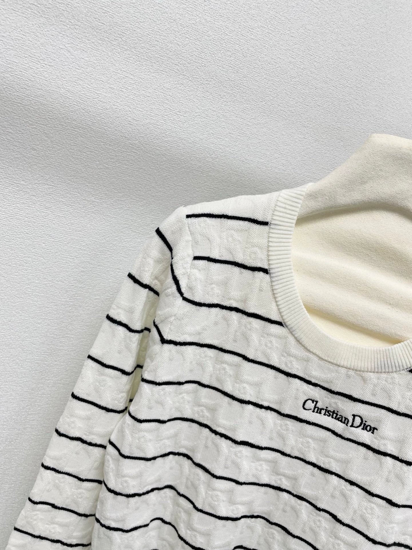 25fw Embroidered long sleeves with letters