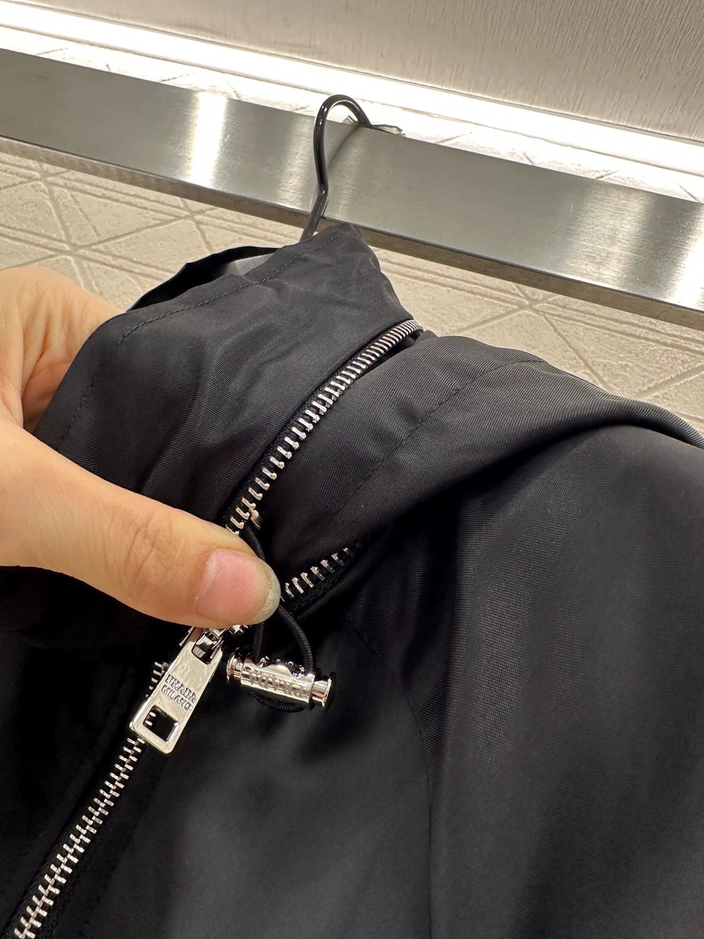 25fw Storage hooded charging jacket