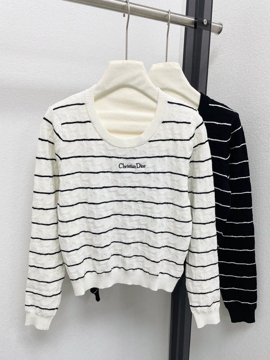 25fw Embroidered long sleeves with letters