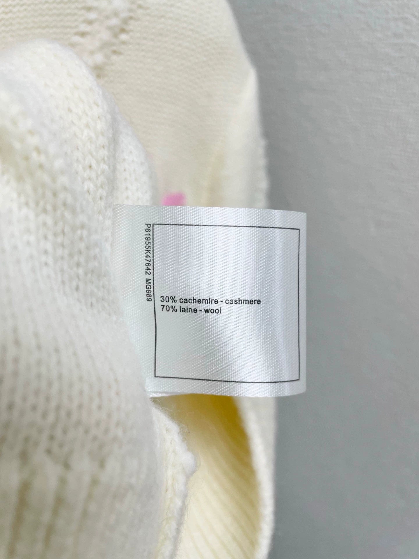 Lingge Flower Embroidered Knitted Sweater