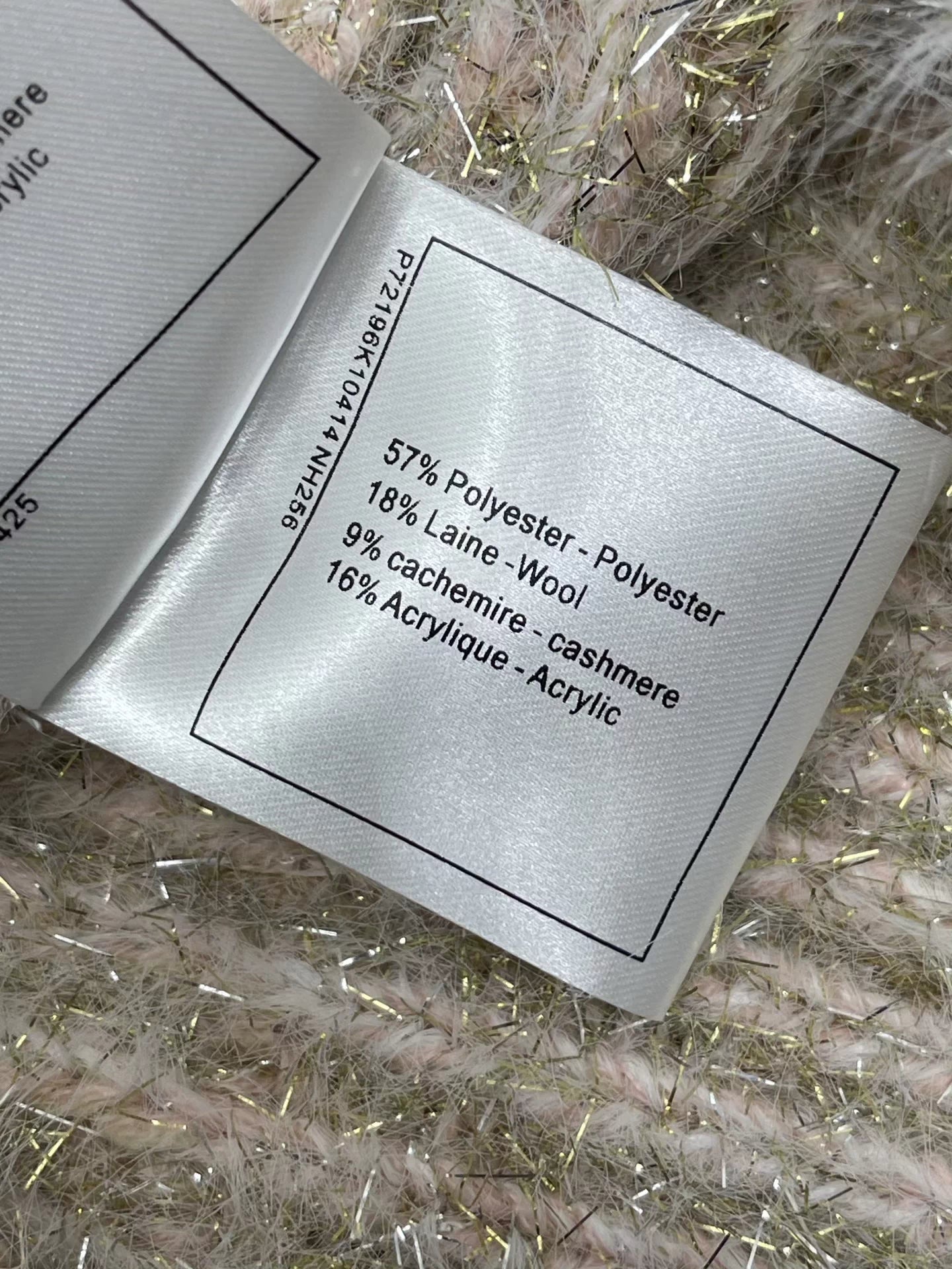 Ye Lingliang Silk Sweater