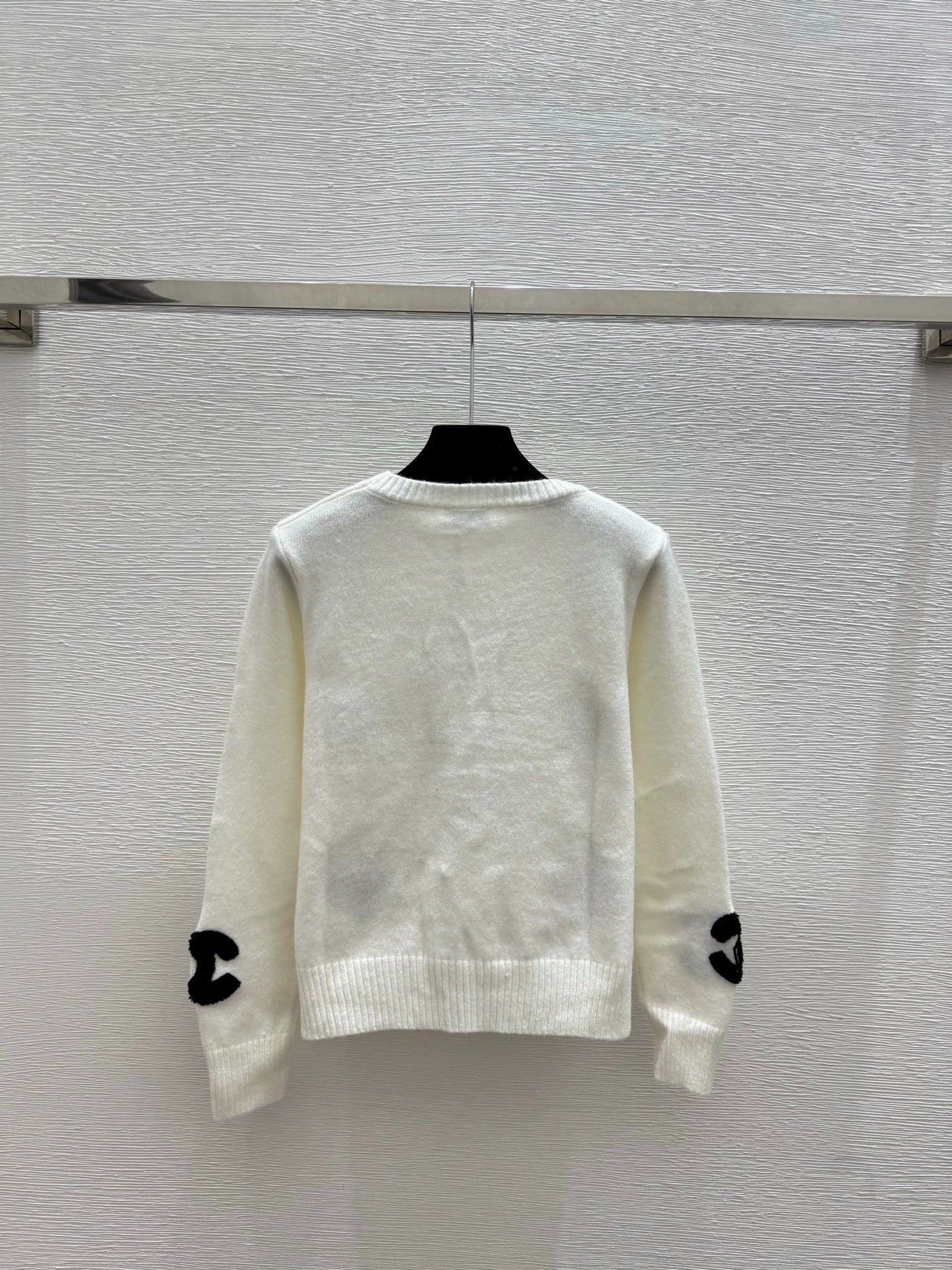 Towel embroidered logo sweater
