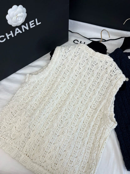 2025 Spring and Summer New Round Neck Crochet Pocket Knitted Sleeveless Vest