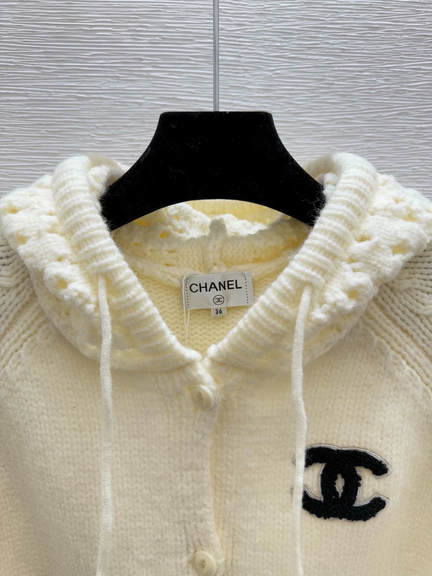 25fw Hooded knitted cardigan