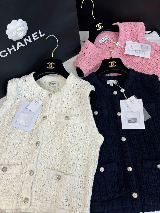 2025 Spring and Summer New Round Neck Crochet Pocket Knitted Sleeveless Vest