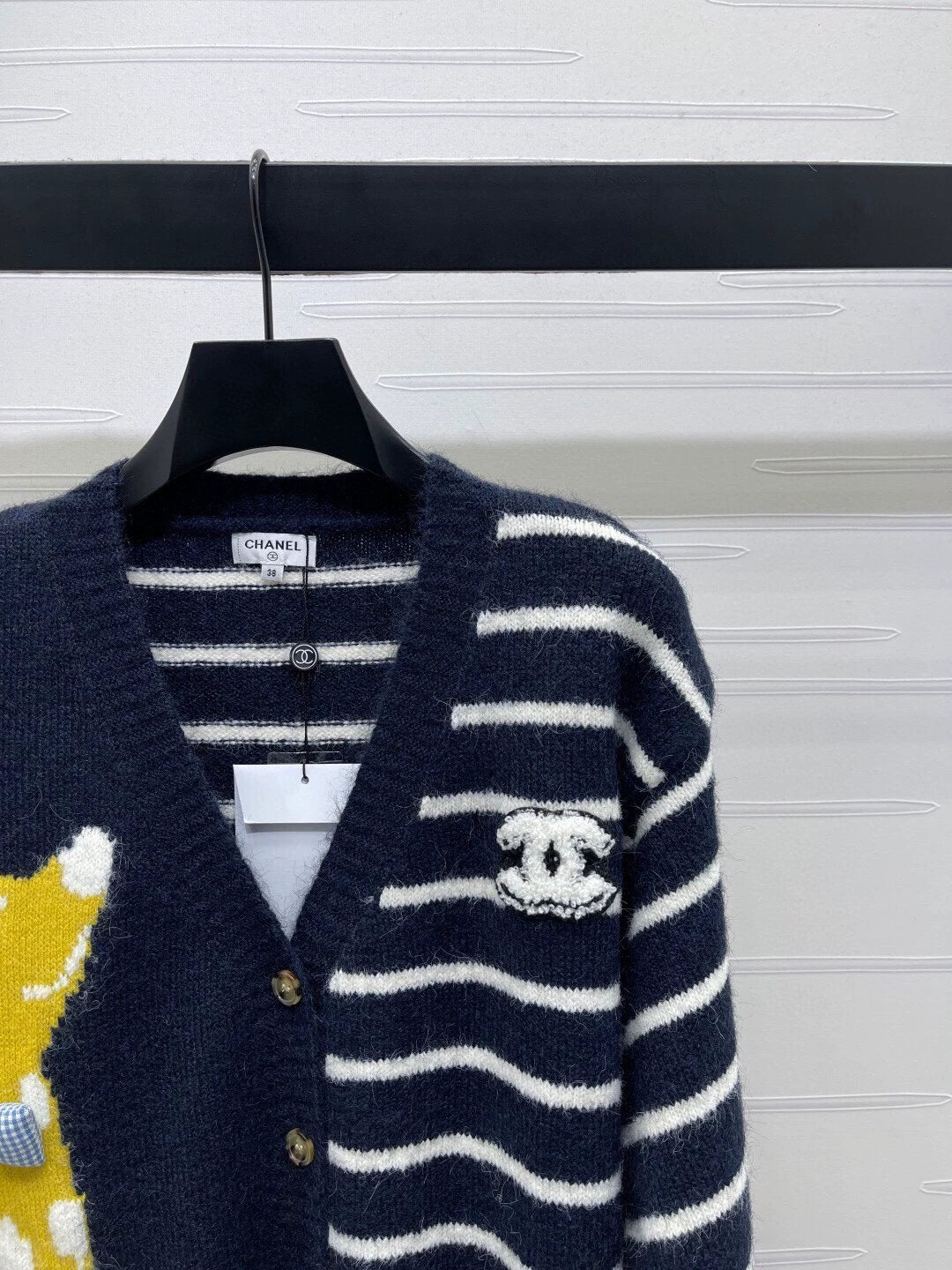 Striped V-neck long sleeved knitted cardigan