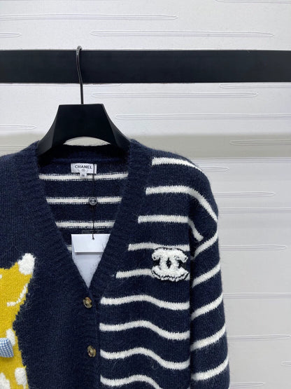 Striped V-neck long sleeved knitted cardigan