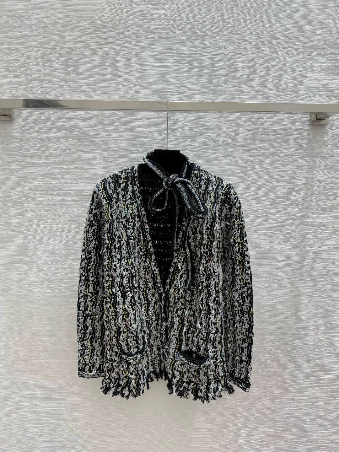 Red tassel knitted cardigan