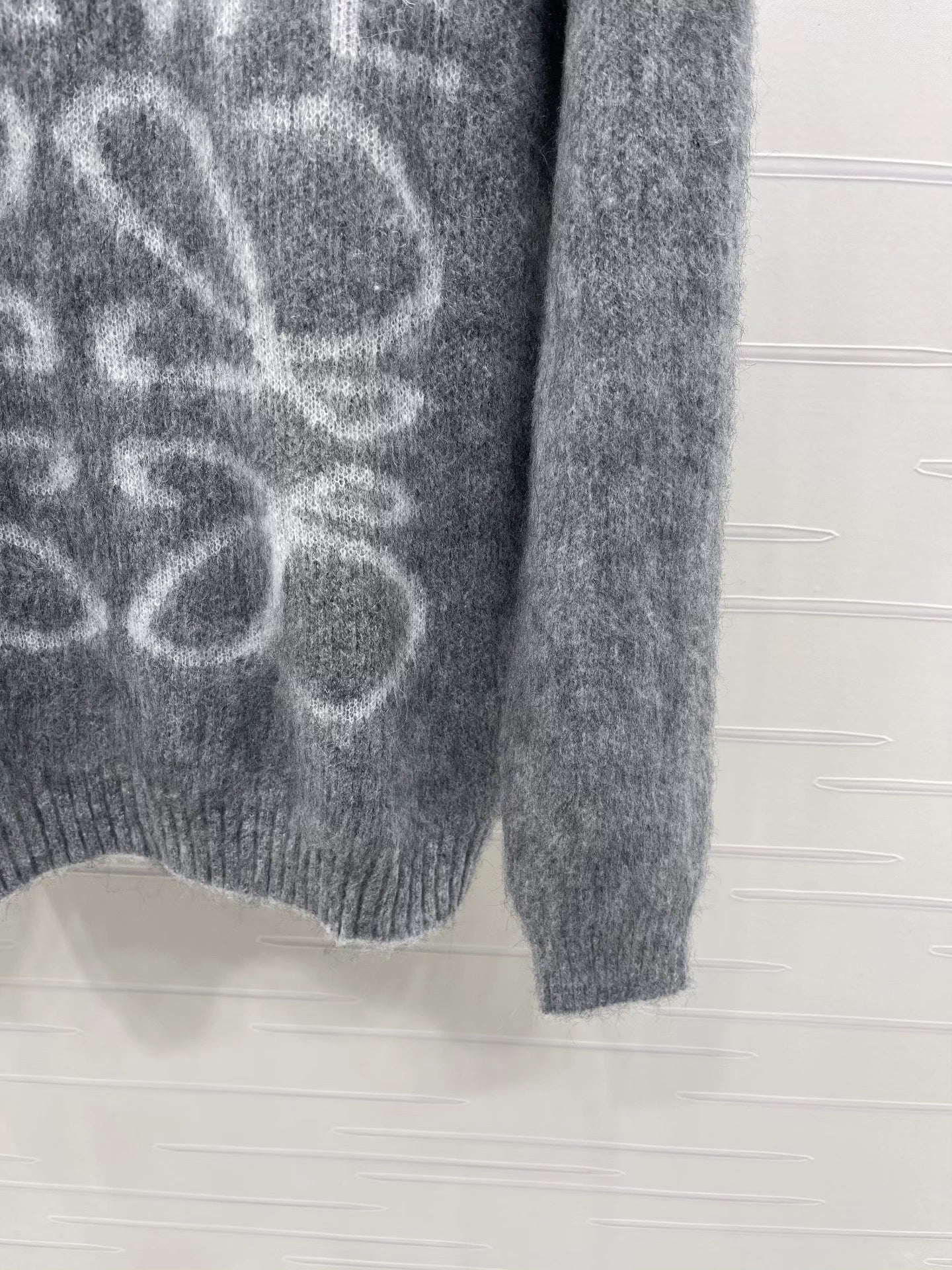 Jacquard knitted pullover sweater