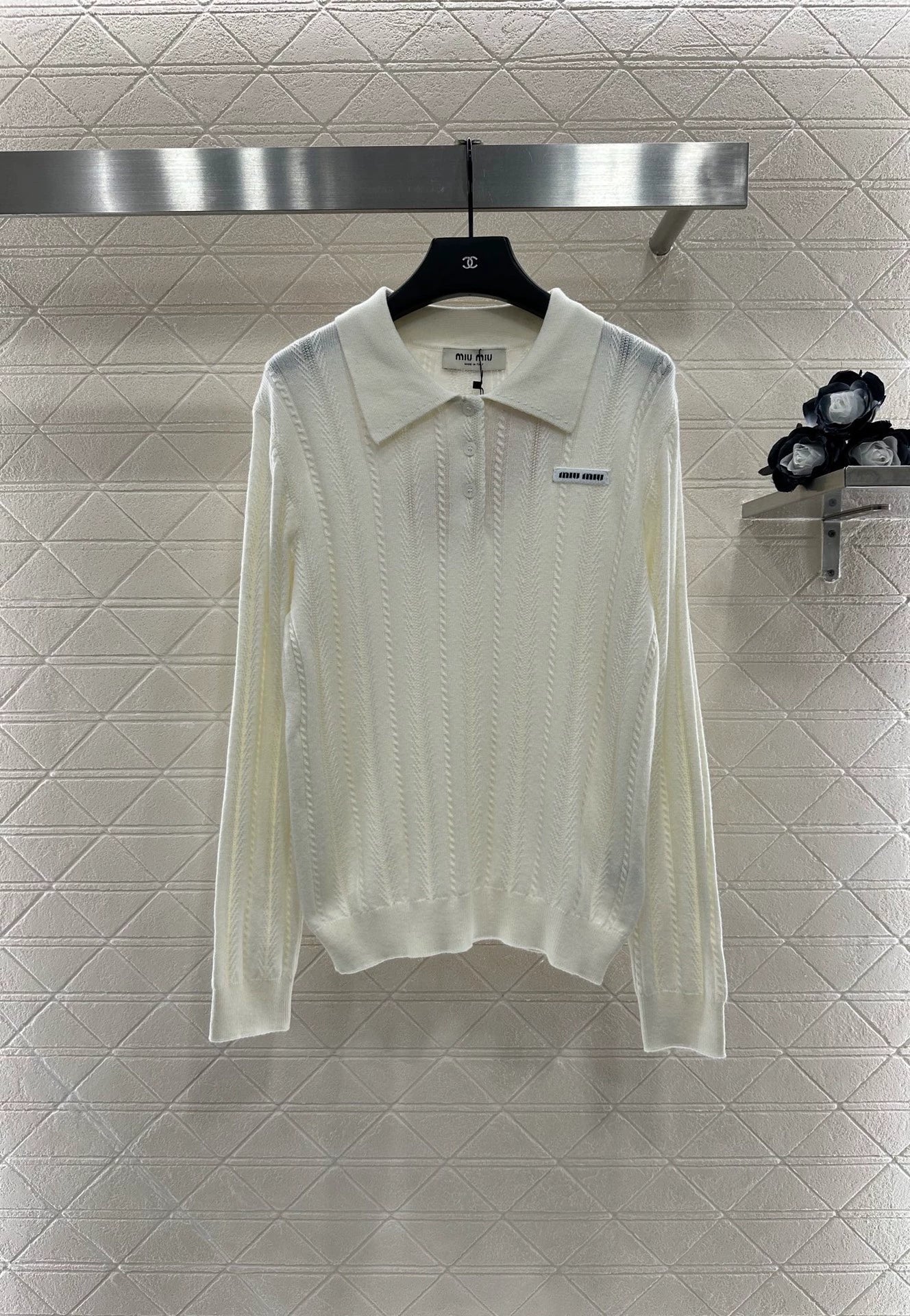 25 Fried Dough Twists lapel knitted top