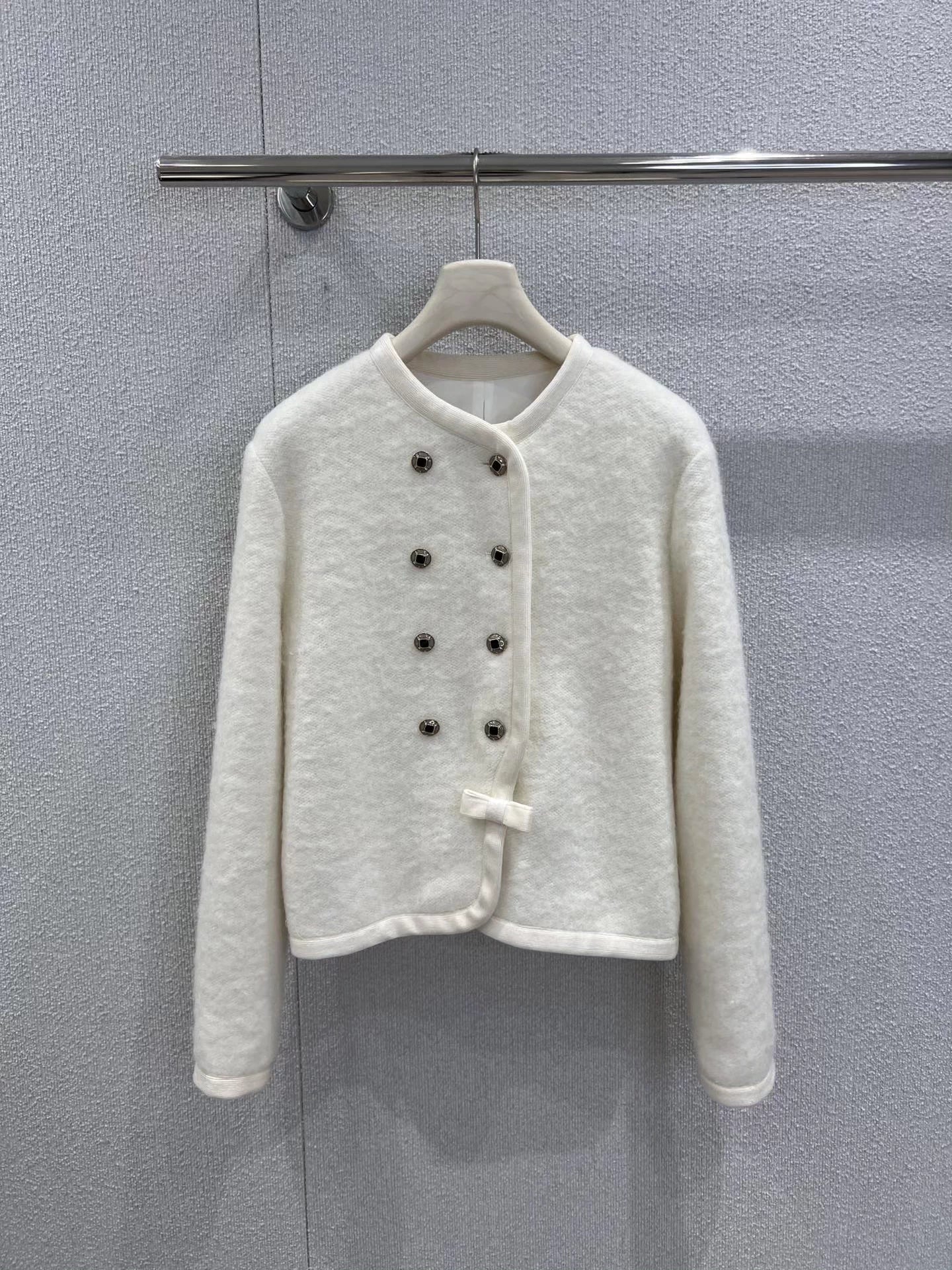 Round neck double breasted jacket