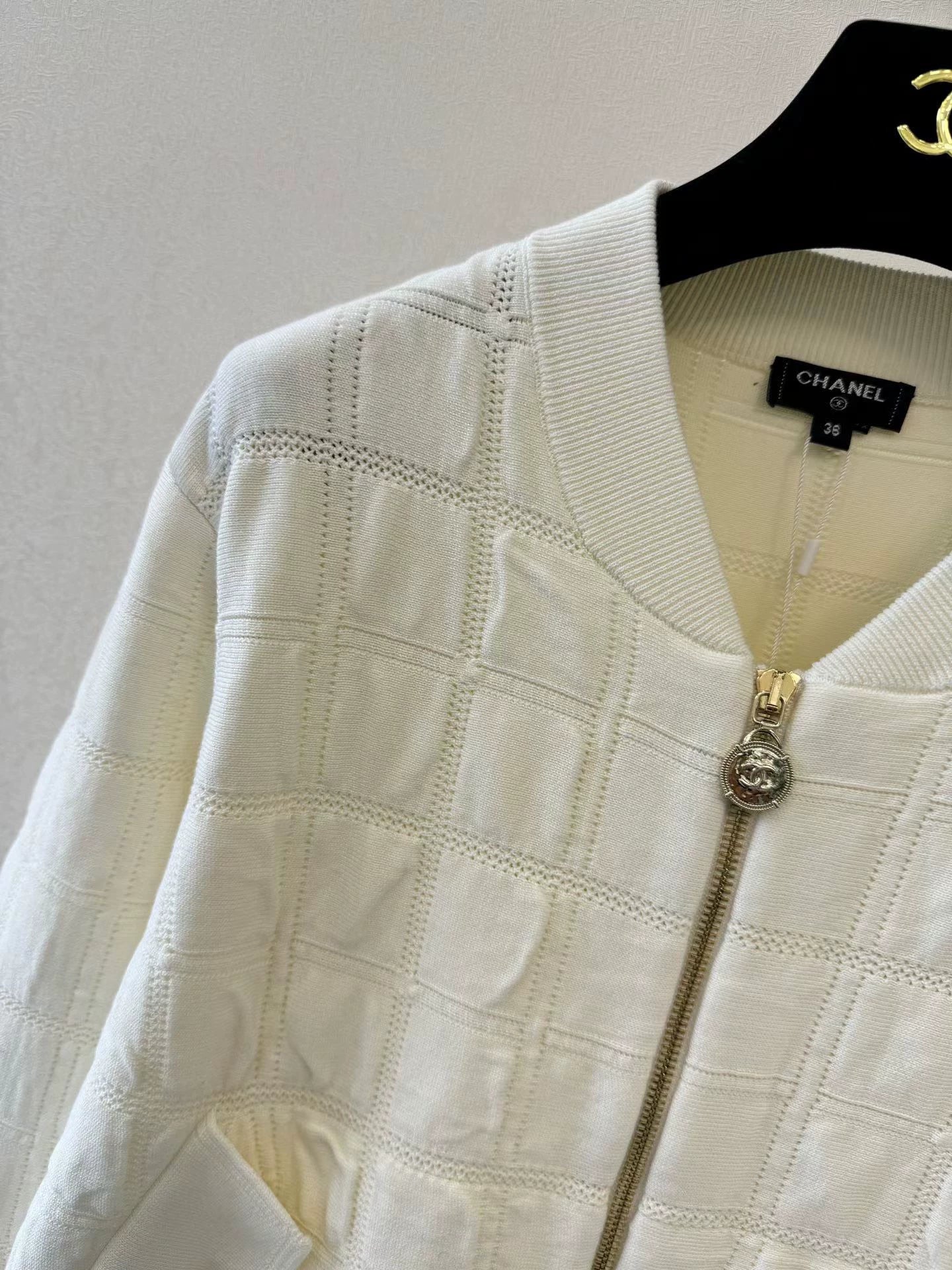 Diamond patterned jacket