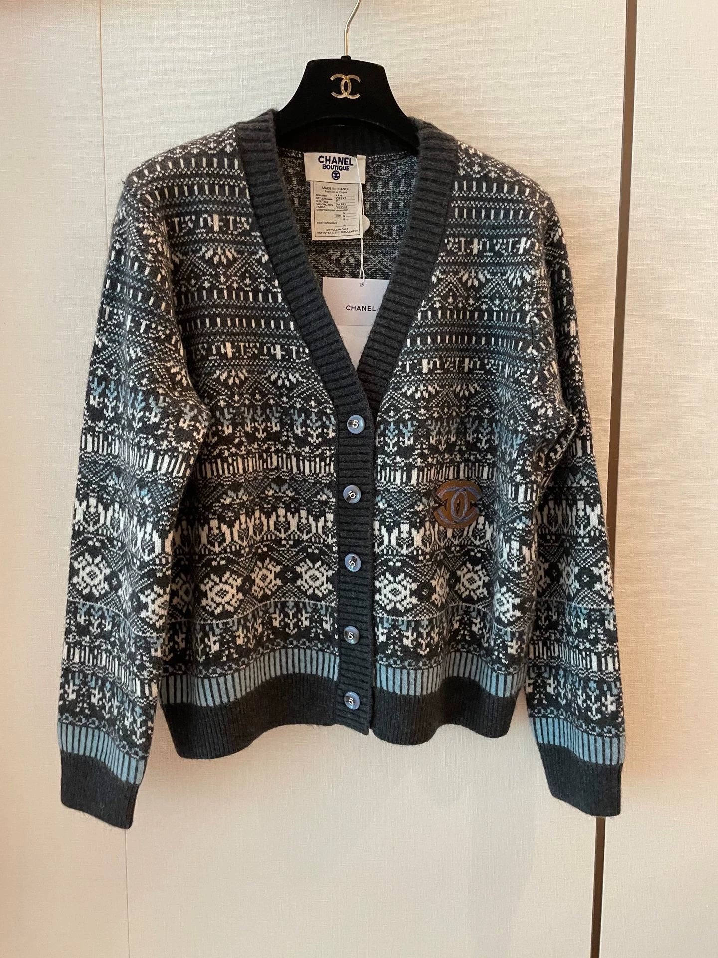 25fw New V-neck cardigan（Medieval Series）