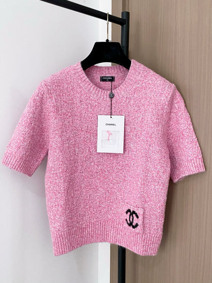 Logo pocket round neck short sleeved shirt