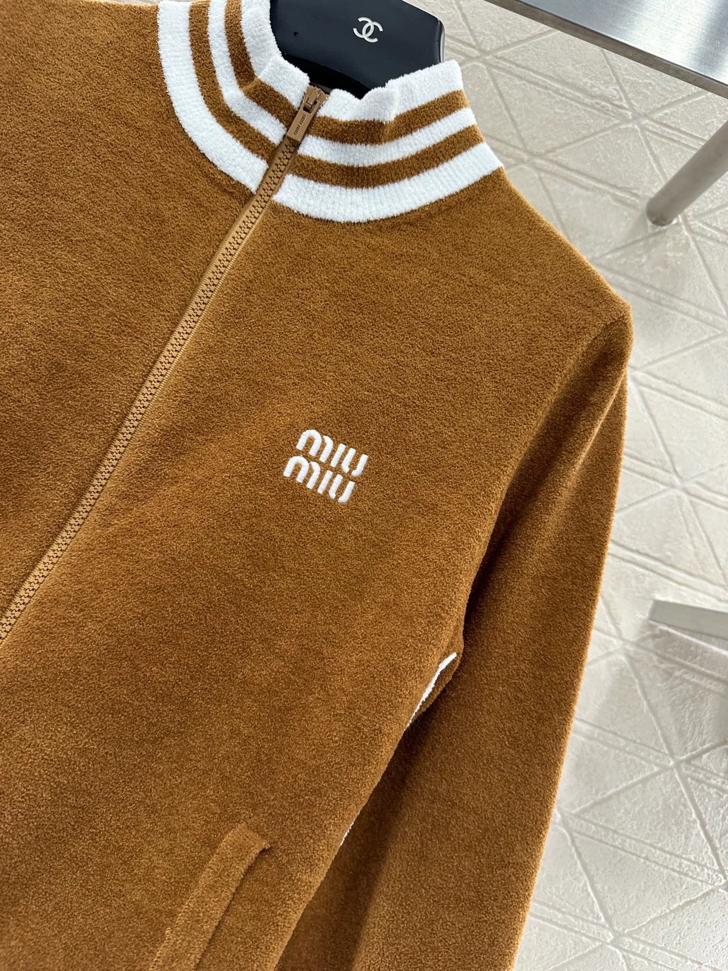 25 Casual zipper cardigan