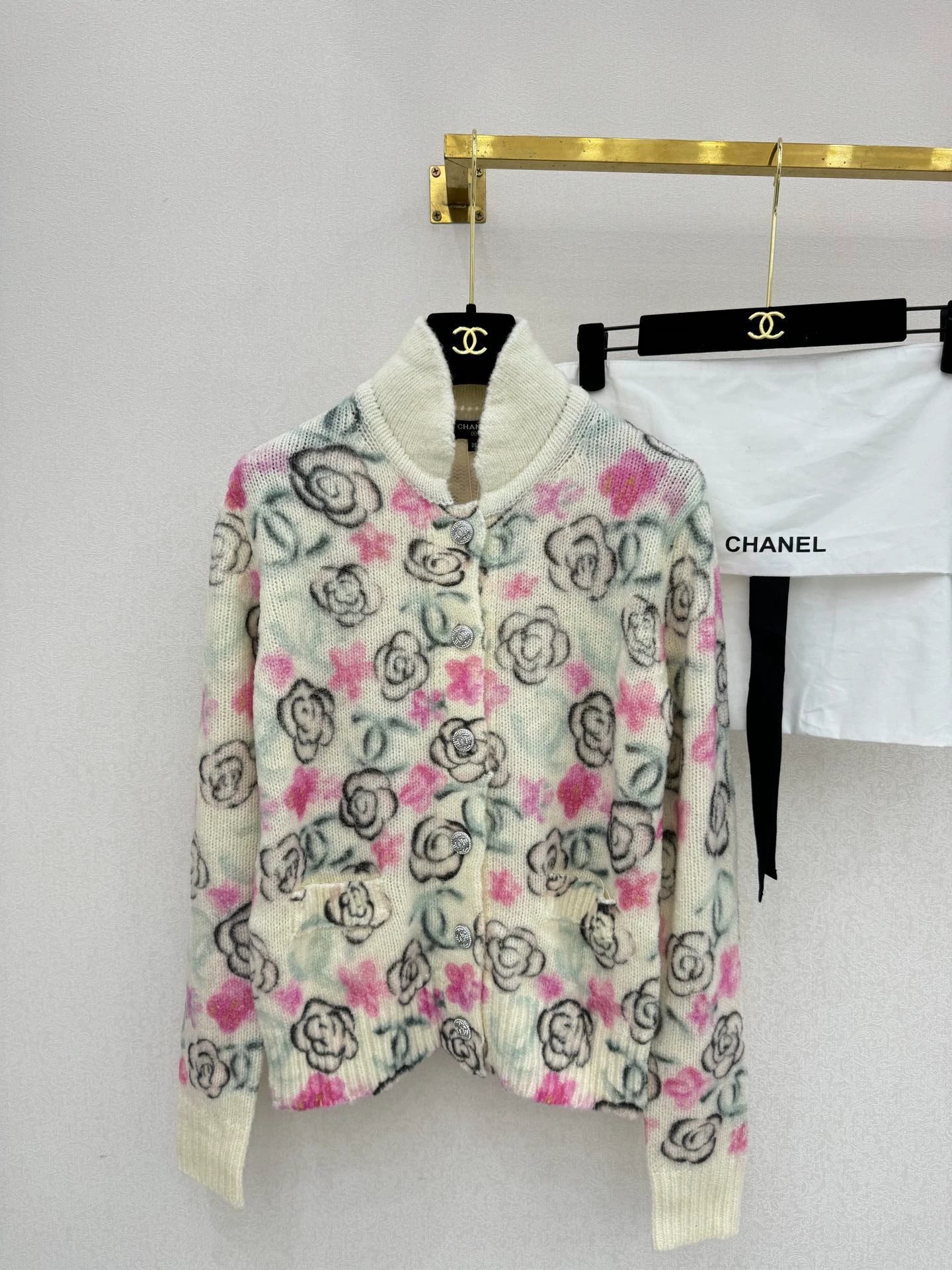 Camellia print cashmere cardigan