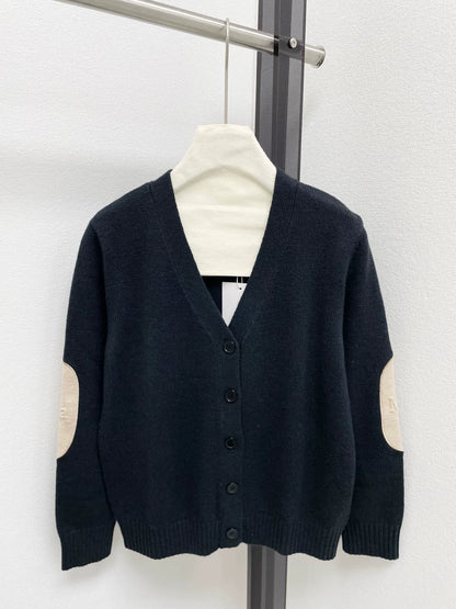 25fw V-neck knitted cardigan