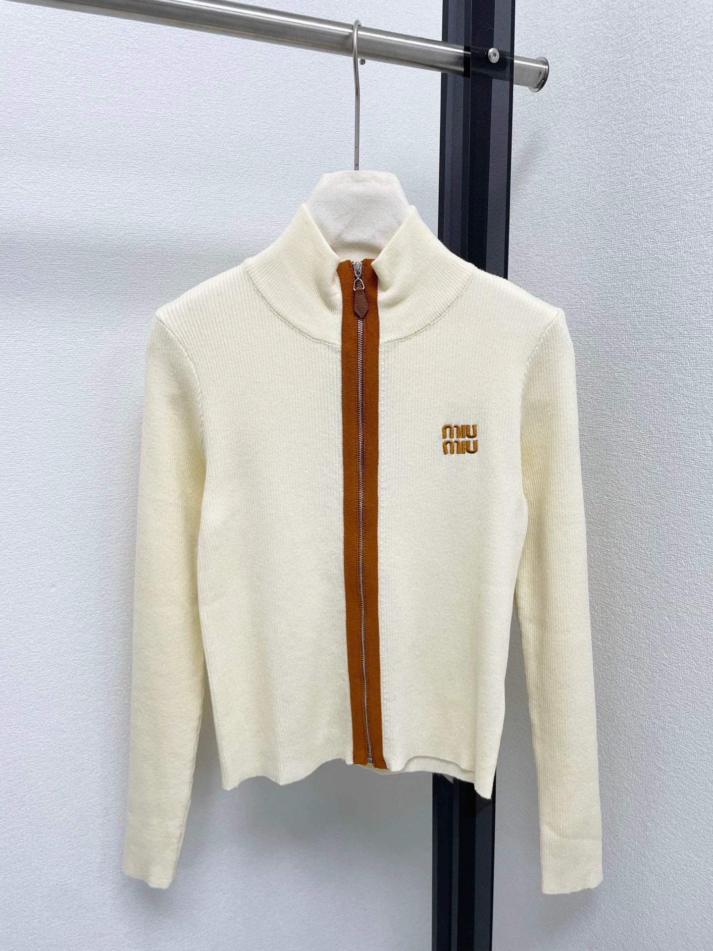 25fw Stand up collar cardigan