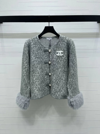 Detachable woolen sleeve round neck cardigan