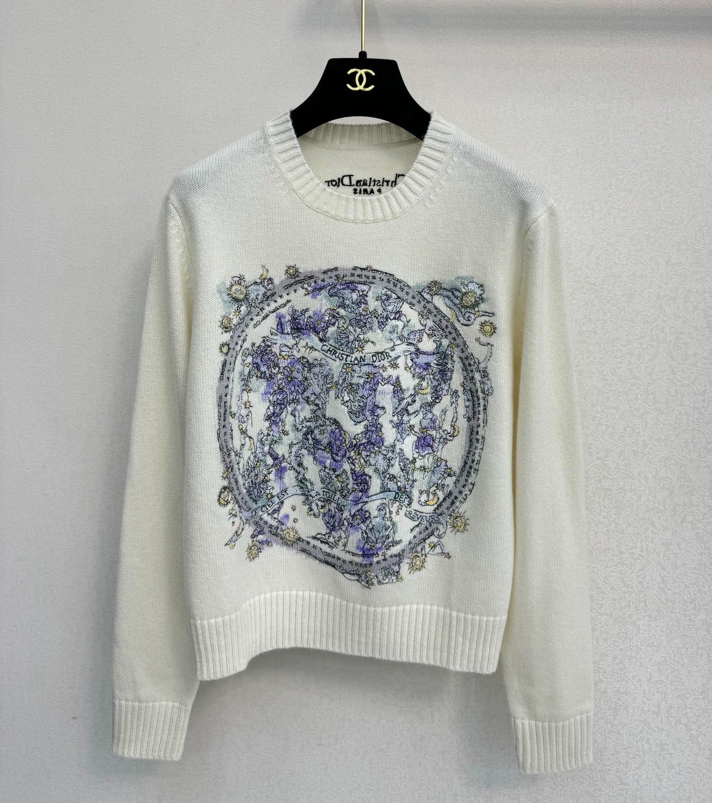 Velvet knitted sweater