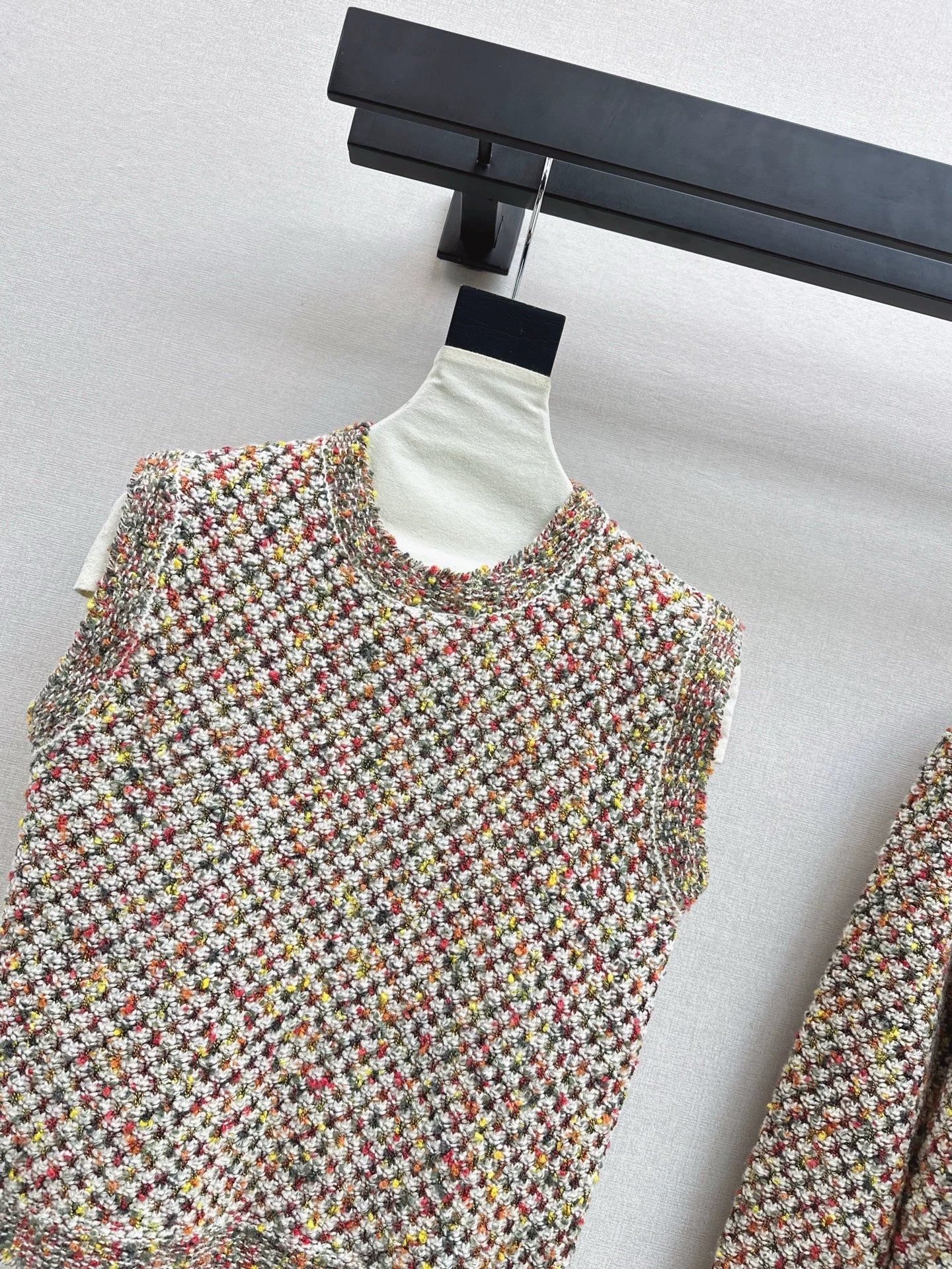 Flower yarn cashmere vest