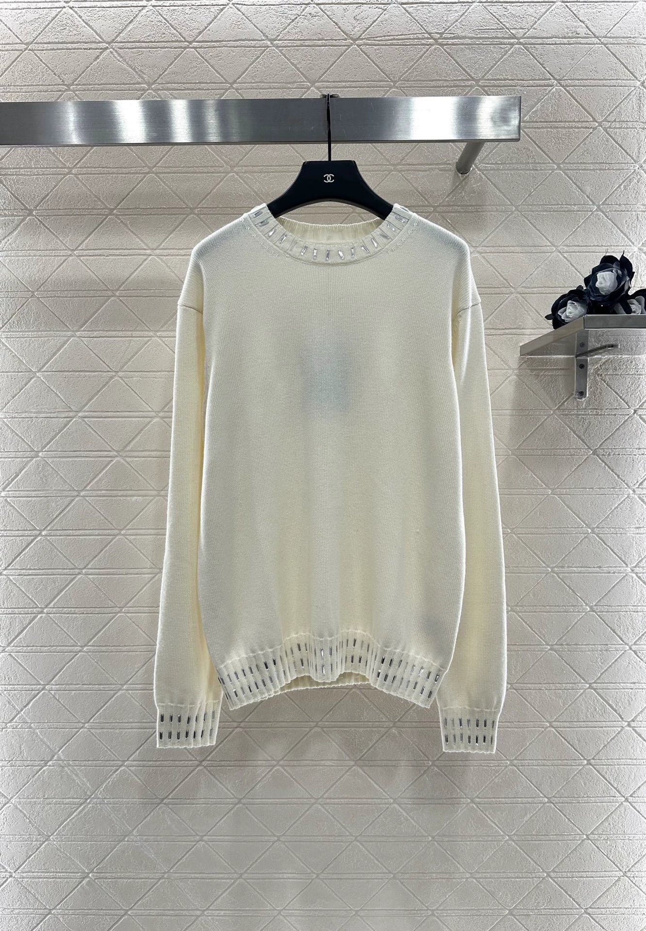 25fw Rhinestone edging knitted sweater
