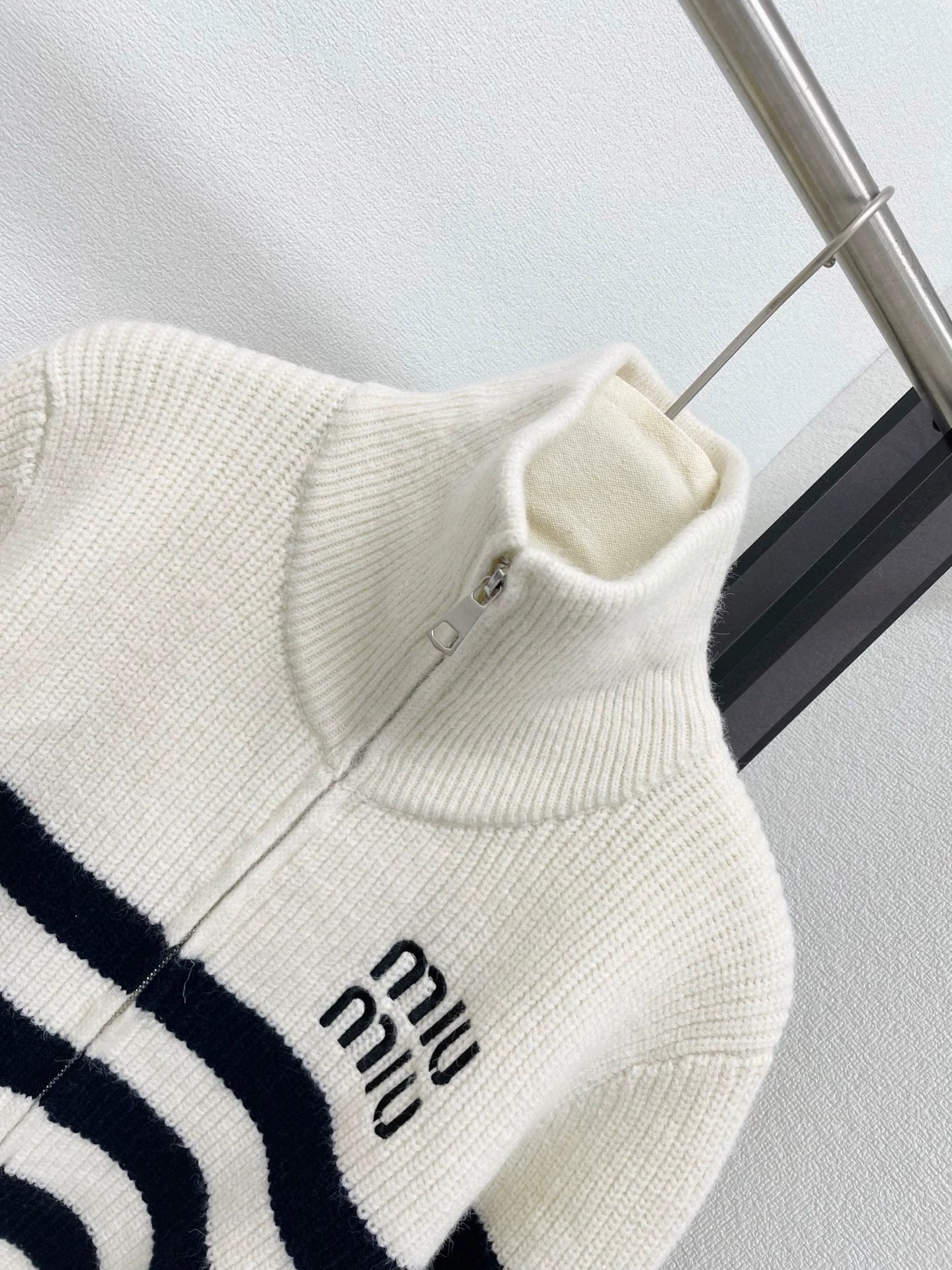 Striped stand up collar knitted cardigan