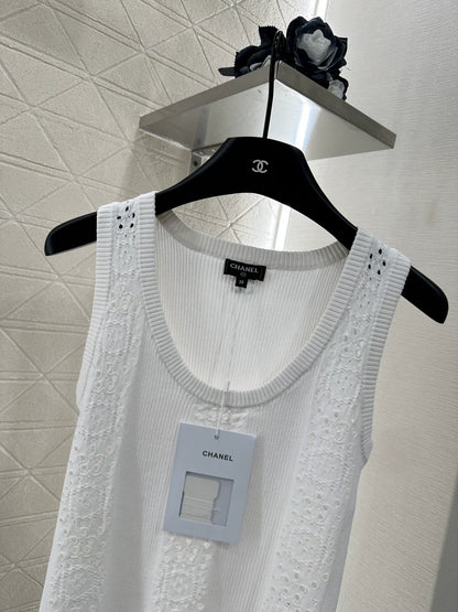 25fw Hollow knit vest