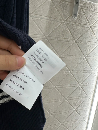 25 Hooded zipper knitted cardigan