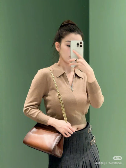 25fw Knitted long sleeved collar