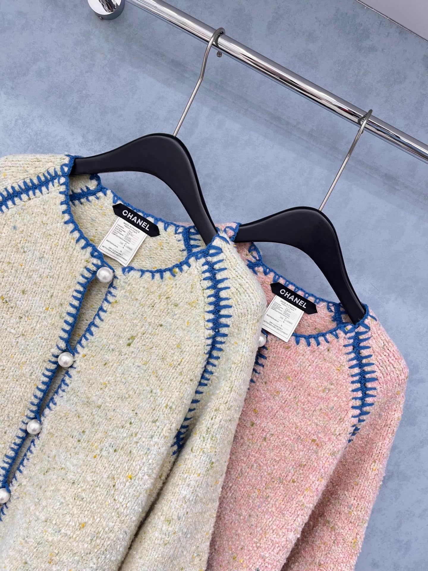 Pearl button contrasting round neck craft jacket