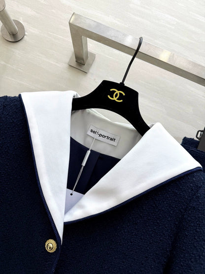 Navy collar tweed suit