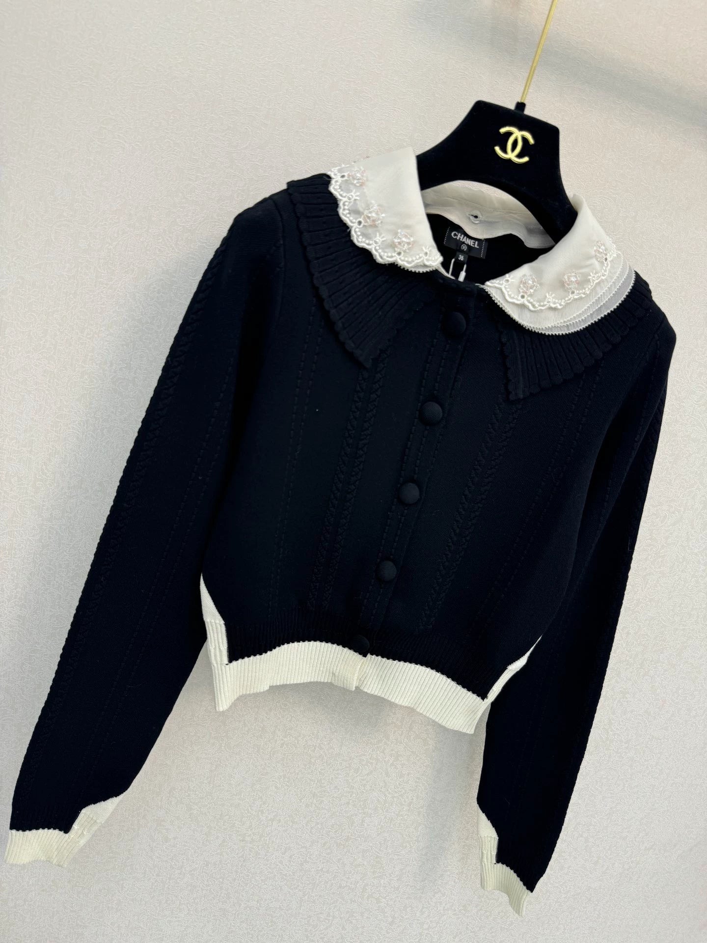 Color blocked knitted cardigan