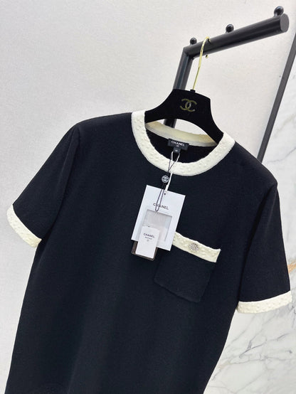 25 knitted short-sleeved top