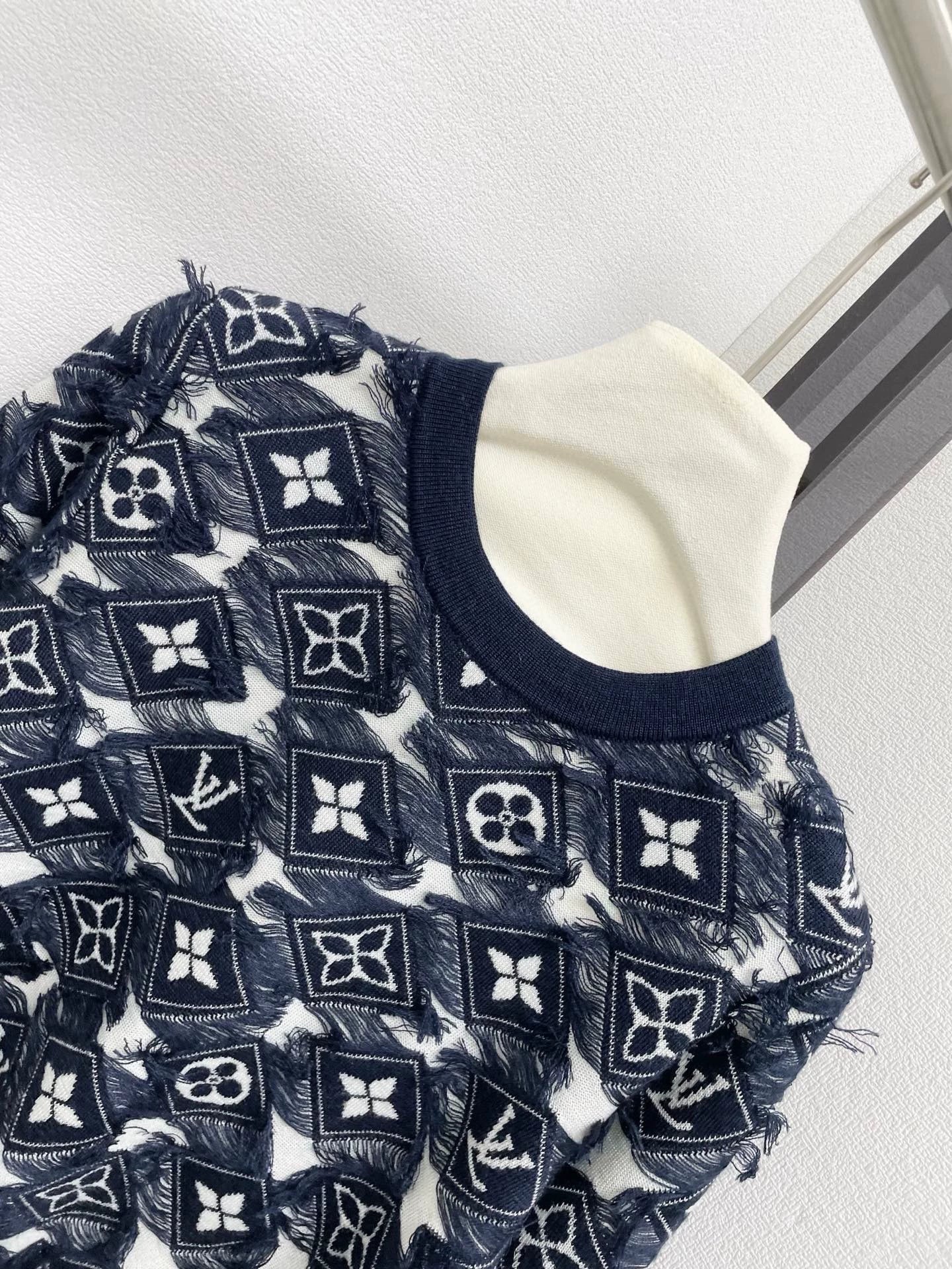 25fw Color blocking embellishment sweater