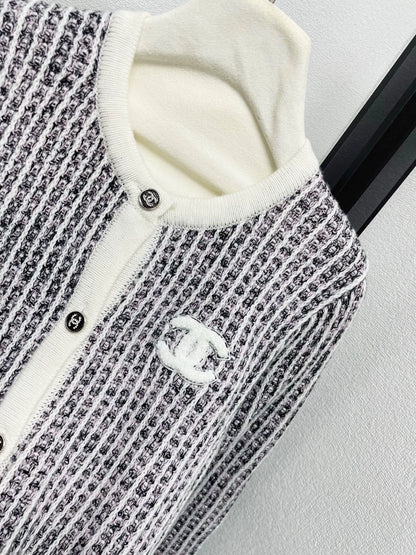 Towel embroidered logo round neck cardigan