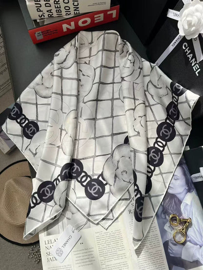 C 25 Camellia Scarf（pink/white）