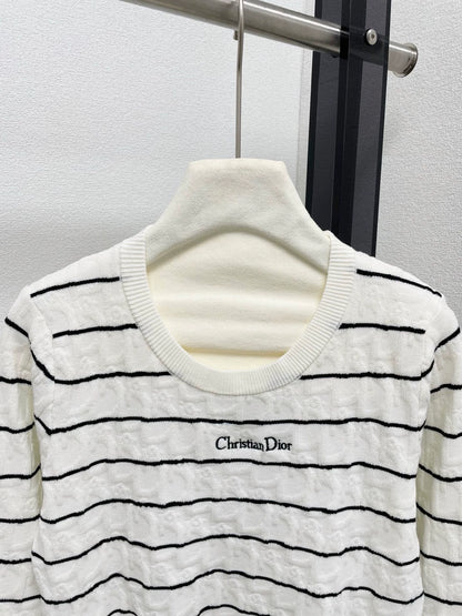 25fw Embroidered long sleeves with letters