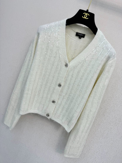 White knitted cardigan