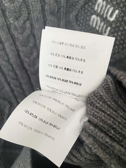 25fw Two tone long sleeved patchwork