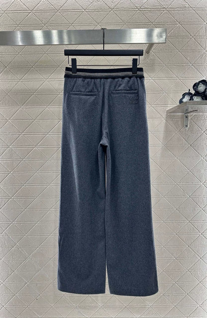 Wool color blocked letter set