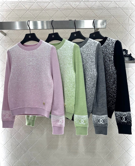 Gradient knitted pullover sweater