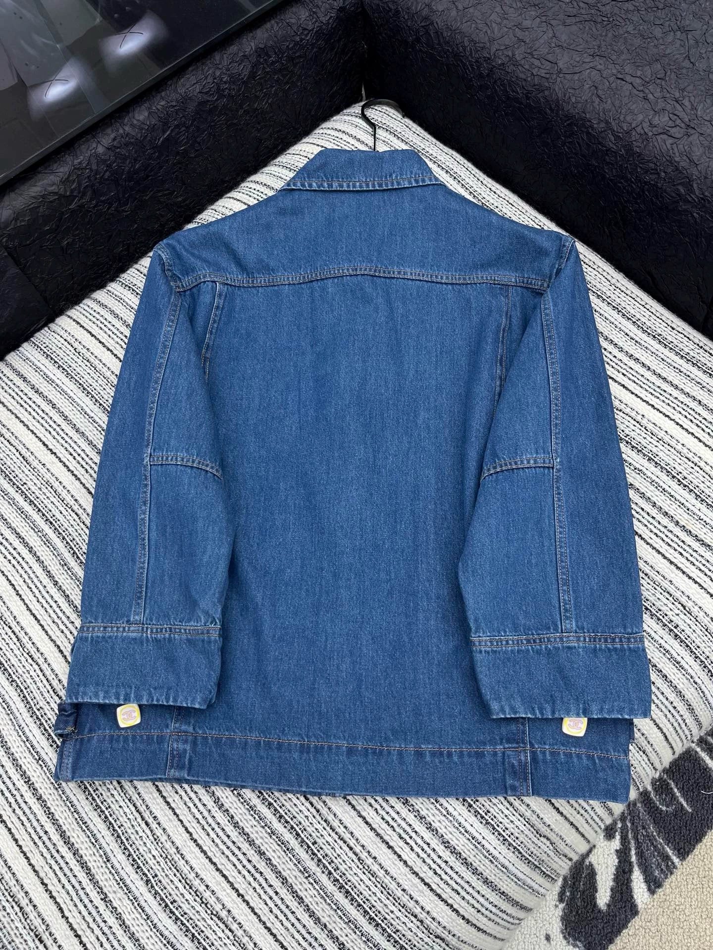 Collar denim jacket