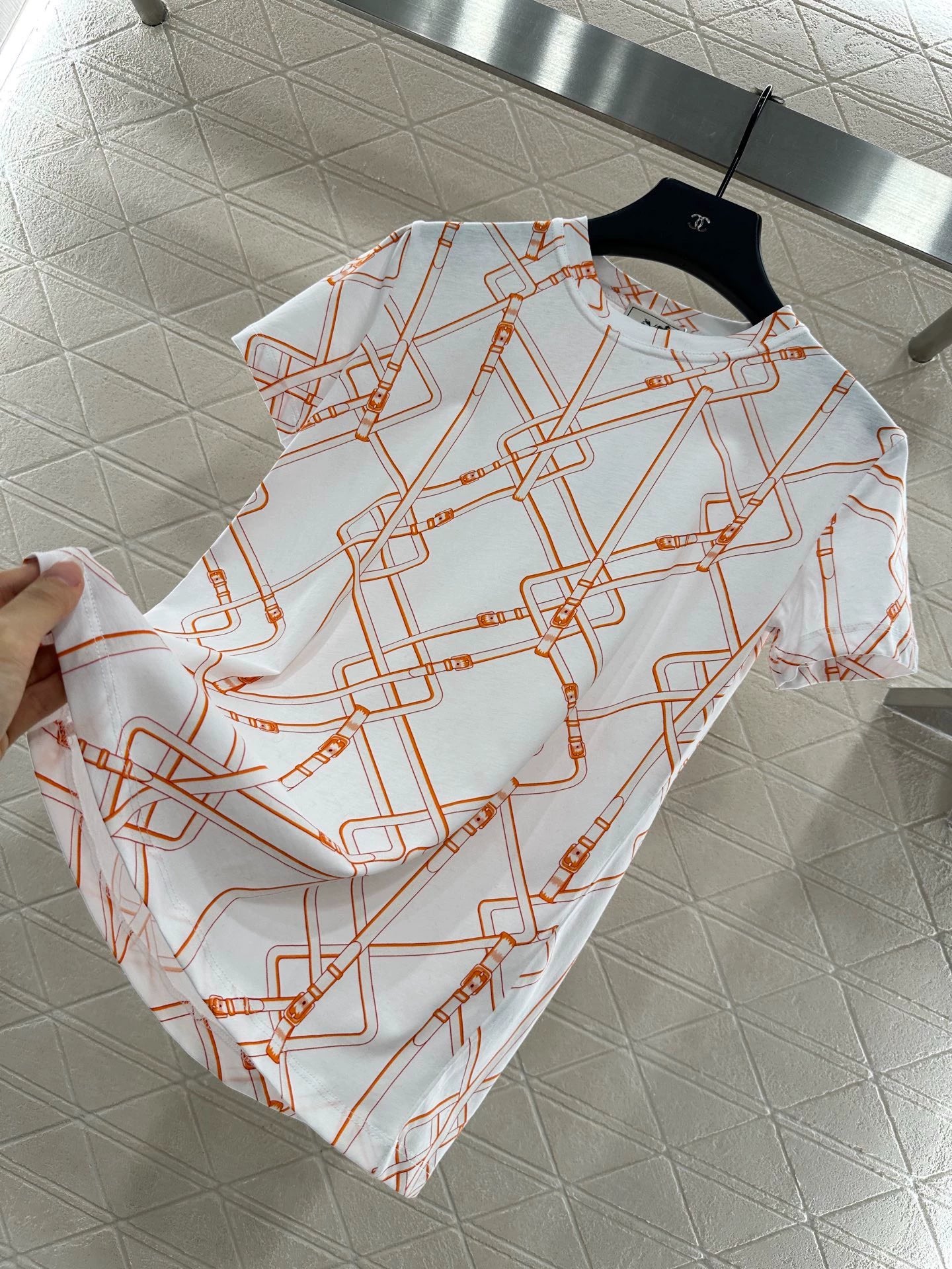 25fw Chain buckle printed T-shirt）