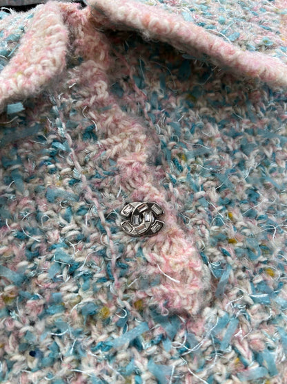 Diamond button doll collar knitted sweater